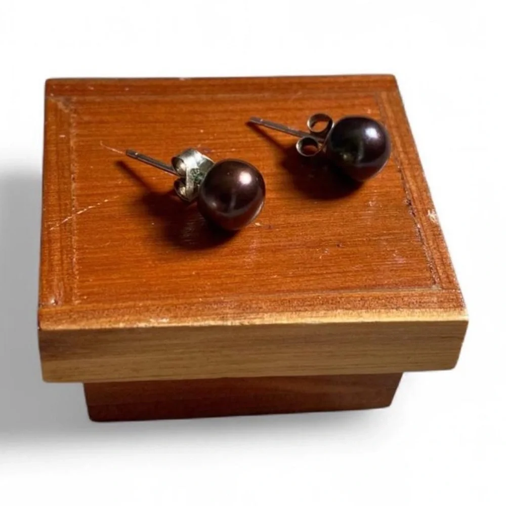 Black Pearl Sterling Silver Stud Earrings